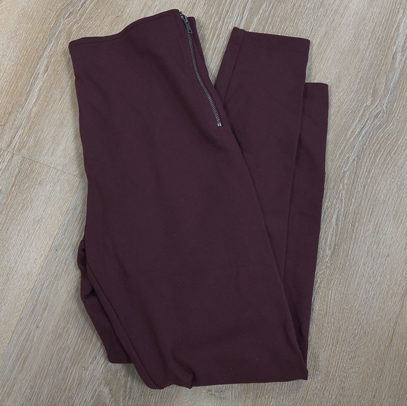 Lou & Grey Maroon High-Rise Leggings - Picture 2 of 2
